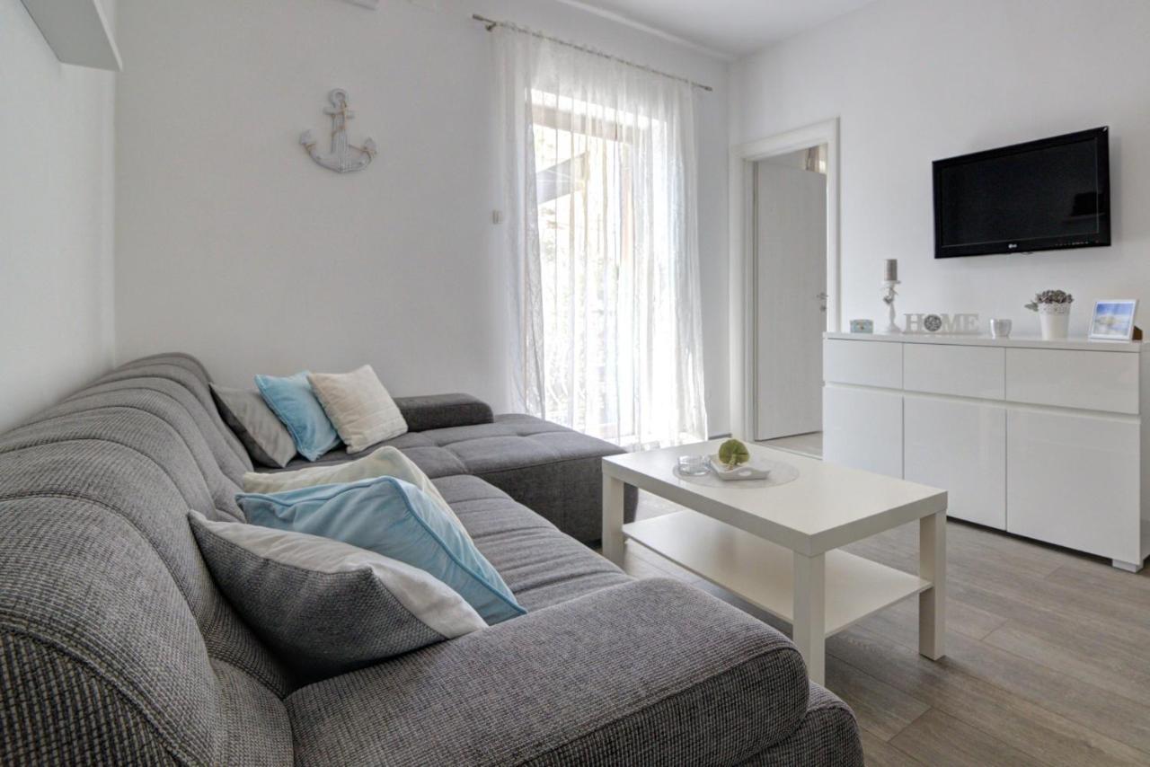 Apartman Luka Свети Юрай Екстериор снимка