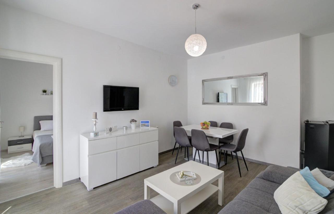 Apartman Luka Свети Юрай Екстериор снимка
