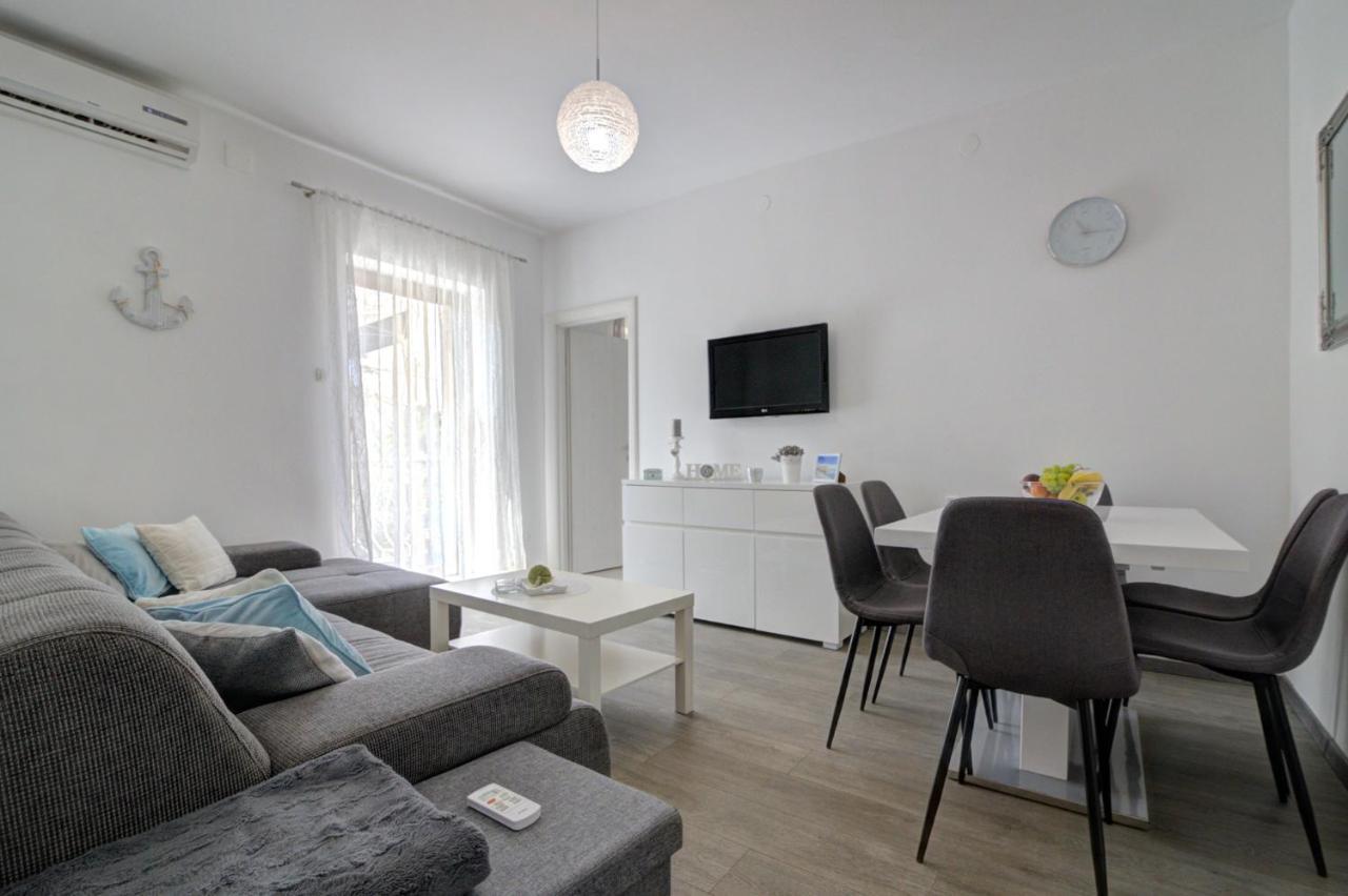 Apartman Luka Свети Юрай Екстериор снимка