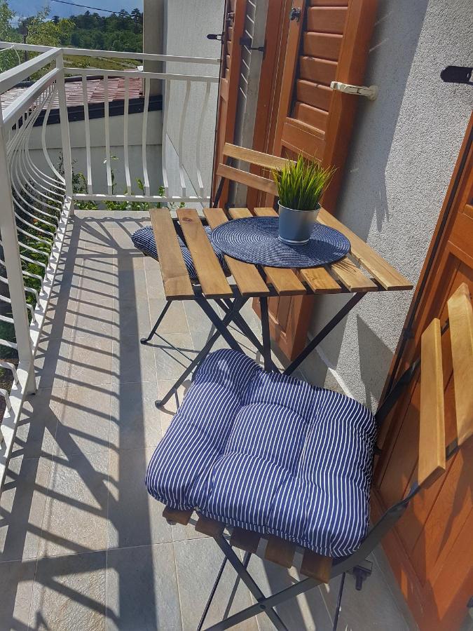 Apartman Luka Свети Юрай Екстериор снимка