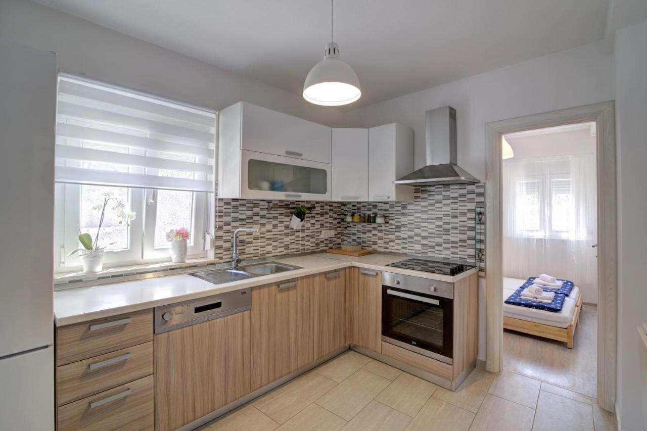 Apartman Luka Свети Юрай Екстериор снимка